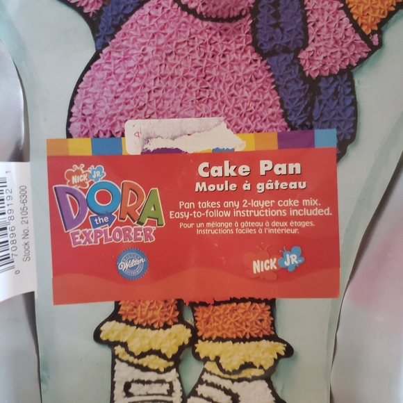 Wilson New Dora the Explorer Cake Pan - Picture 2 of 3